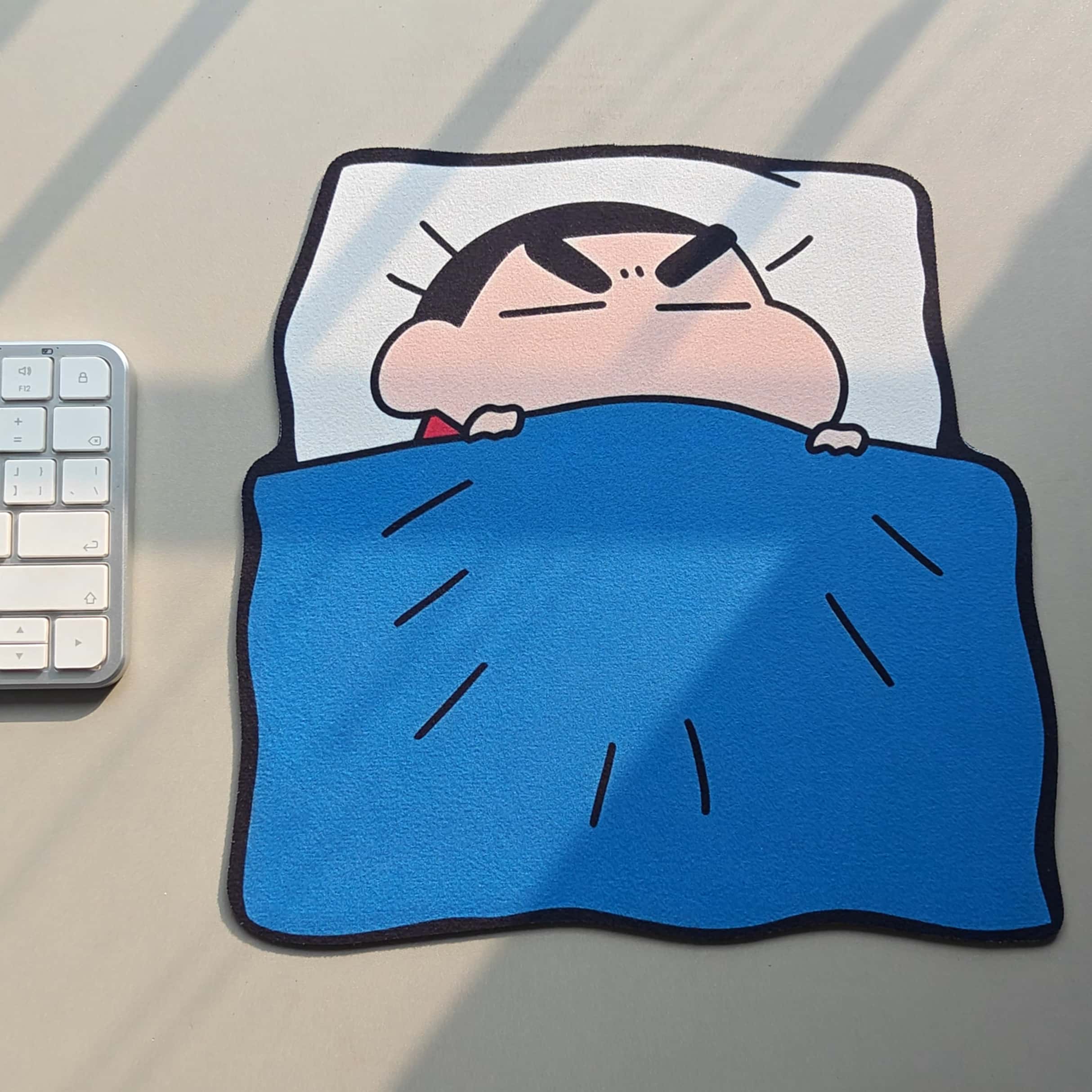 Desk Setup Ergonomic - Mouse Pad Fofo Crayon Shinchan, Base